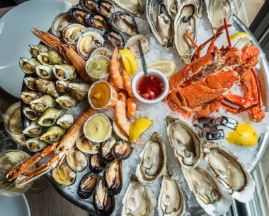 Deniz ürünleri tabağı. Lezzetli yemek..