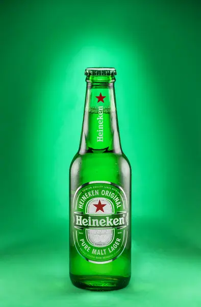 Portugal Lisbon December 2023 Bottle Heineken Lager Beer 33L Isolated — Stock Photo, Image