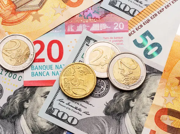 Бизнес Фон Всемирно Известных Валют Бумажные Банкноты Монеты Евро Доллары Лицензионные Стоковые Фото