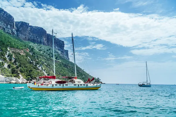 Gita Barca Turistica Nel Parco Nazionale Calanques Punto Riferimento Naturale Immagine Stock