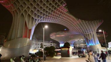 Setas de Sevilla veya Metropol Şemsiyesi, 10 Ocak 'ta Sevilla' nın en çok ziyaret edilen şehir simgesi. 2025