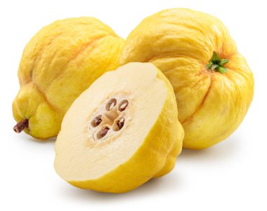 Beyaz arka planda ayva ve ayva kesimi. Dosya kırpma yolu içeriyor.