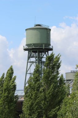 Almanya 'nın Bochum kentindeki Westpark' taki sanayi binası.