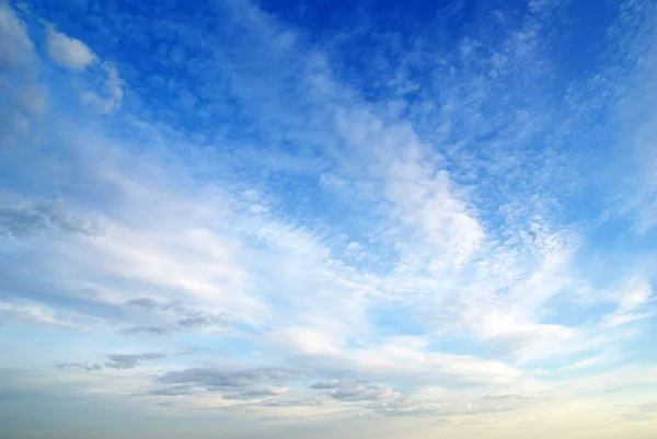 Felhők Kék Égen — Stock Fotó