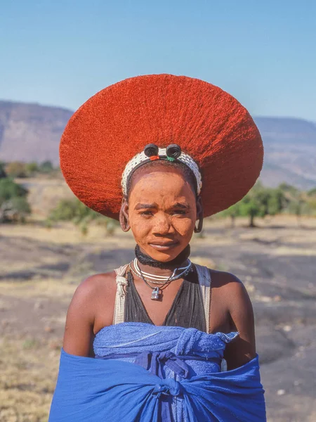 Kwazulu Natal Sudáfrica Mayo 2023 Retrato Una Hermosa Mujer Zulú — Foto de Stock