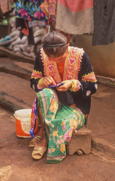 Chiang Mai Province Thailand Abril 2023 Uma Mulher Hmong Costura — Fotografia de Stock