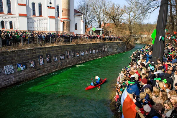Vilnius Lituânia Março 2023 Centenas Pessoas Celebram Dia São Patrício — Fotografia de Stock
