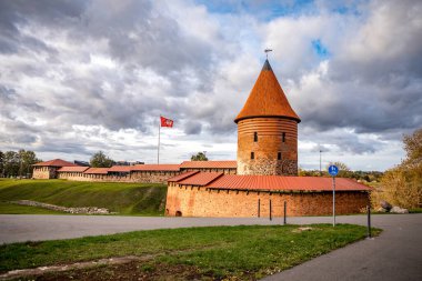 Kaunas Kalesi, 14. yüzyılın ortalarında inşa edilmiş, Gotik tarzda, Kaunas, Litvanya.
