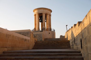 Valletta 'da Kuşatma Çanı Savaş Anıtı, Altın Saati' nde Malta