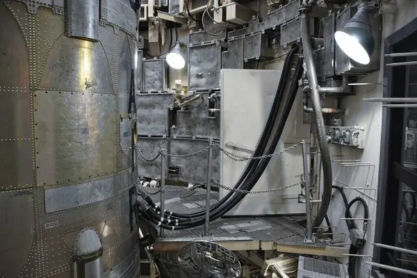 Silosundaki Titan II füzesinin detayları.. 