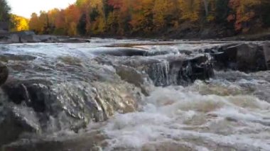 Kuzey Michigan Şelale Şelalesi