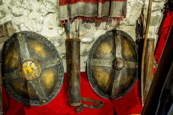 Golubac Sérvia Setembro 2021 Equipamento Militar Medieval Sérvio Tradicional Exibição — Fotografia de Stock
