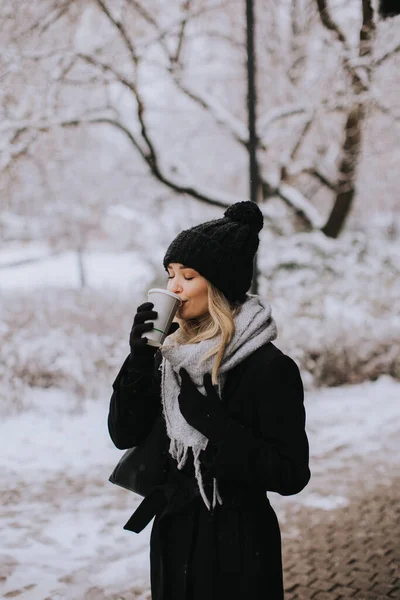 Pretty Young Woman Warm Clothes Enjoying Snow Takeaway Coffee Cup — Stock Photo, Image