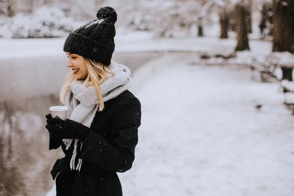 Pretty Young Woman Warm Clothes Enjoying Snow Takeaway Coffee Cup —  Fotos de Stock