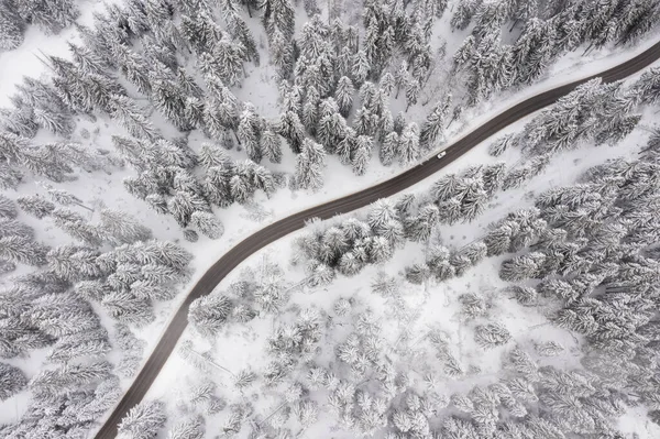 Drone Vista Carretera Montaña Invierno Nevado —  Fotos de Stock