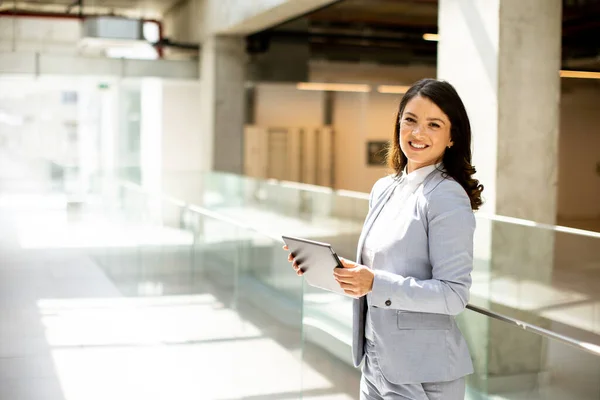 Pretty Young Woman Working Digital Tablet Office Hallway — Stock Photo, Image