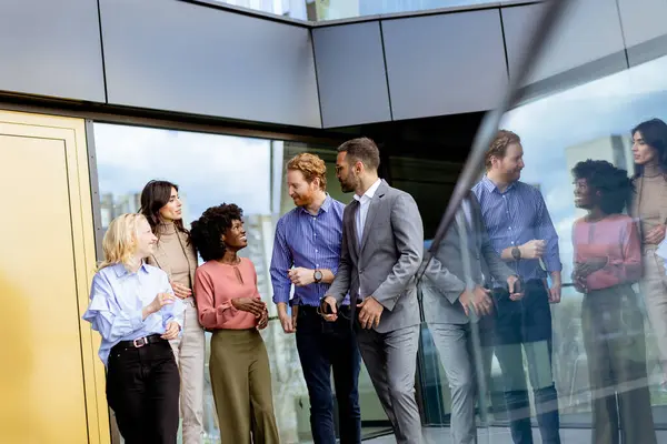 Group Colleagues Casual Business Huddle Sharing Ideas Next Reflective Glass — Stock Photo, Image