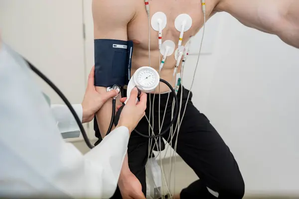 Patient Being Examined Ekg Leads Attached While Health Professional Measures — Stock Photo, Image