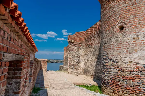 Ancient Walls Fetislam Fortress Bask Sunlight Testament Serbias Historical Grandeur Стоковое Фото