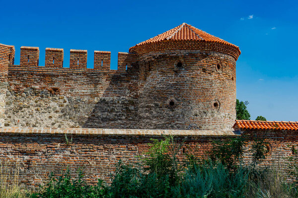 Ancient walls of Fetislam Fortress bask in the sunlight, a testament to Serbias historical grandeur — Stock Image Ancient Walls Fetislam Fortress Bask Sunlight Testament Serbias Historical Grandeur Royalty Free Stock Images