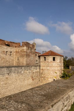 Bulgaristan 'ın Vidin kentindeki Baba Vida kalesi Tuna Nehri kıyısında - etkileyici ve iyi korunmuş bir kültür abidesi 