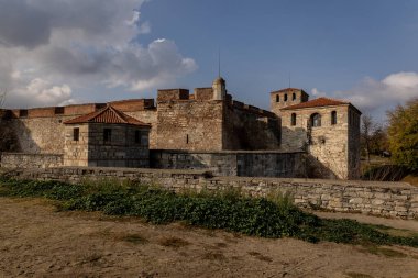 Bulgaristan 'ın Vidin kentindeki Baba Vida kalesi Tuna Nehri kıyısında - etkileyici ve iyi korunmuş bir kültür abidesi 