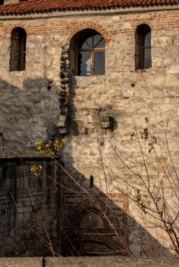 Bulgaristan 'ın Vidin kentindeki Baba Vida kalesi Tuna Nehri kıyısında - etkileyici ve iyi korunmuş bir kültür abidesi 