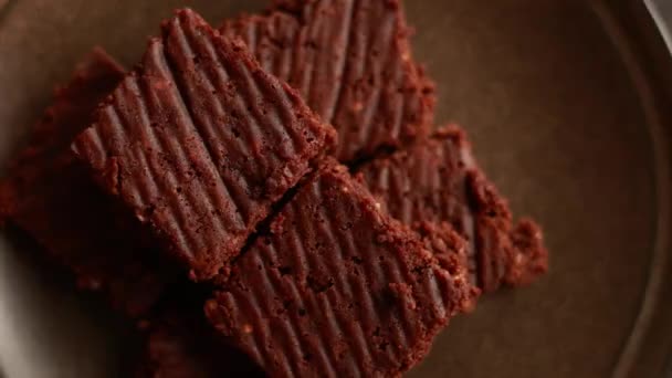 Κοντινό Πλάνο Του Σοκολατένιου Κέικ Σοκολάτας — Αρχείο Βίντεο