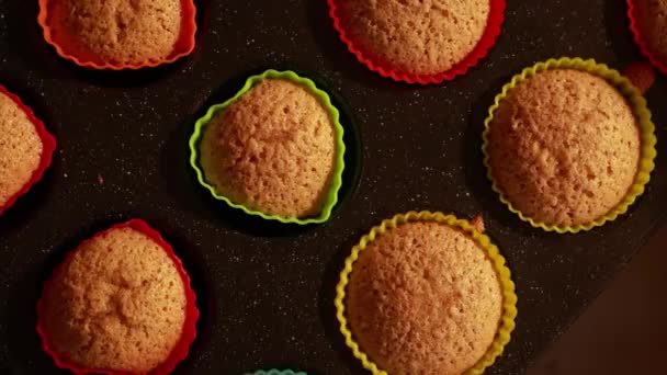 Delikátní Mandlové Muffiny Neodolatelné Pekařské Lahůdky Zblízka — Stock video