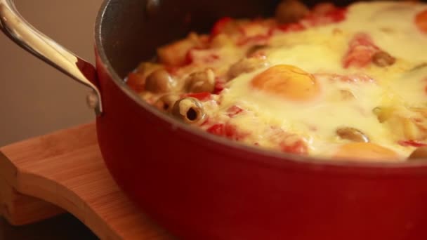 Savory Delight Delicious Egg Veggie Dish — Stock Video