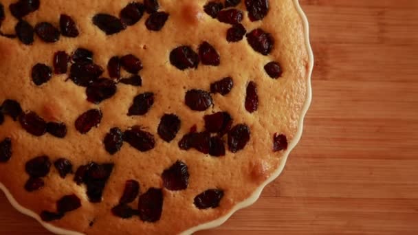 Coace Prăjitură Ceai Căpșuni Pere Aproape Tablă Lemn — Videoclip de stoc
