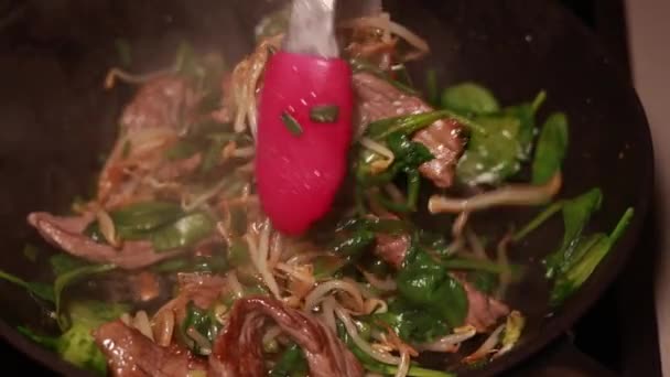 Close Preparing Korean Beef Pan — Stock Video