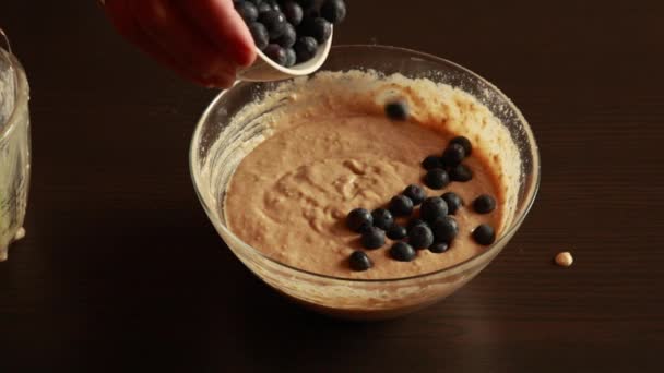 Mixing Fresh Blueberries Vegan Blueberry Muffins — Stock Video