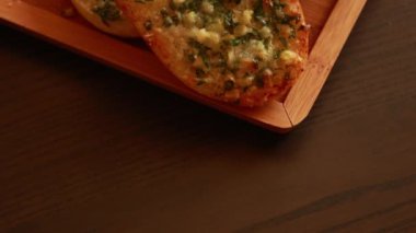 Taze pişmiş sarımsaklı ekmek - Yakın plan