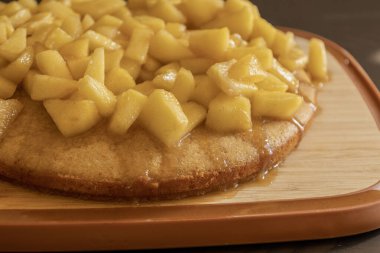 Lezzetli Ev Yapımı Elmalı Pasta - Sıcak Sonbahar Pişirme Tarifi Yakın Çekim