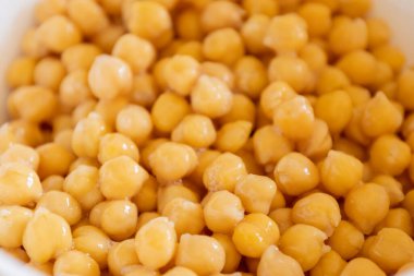 Beyaz Kasede Pişmiş Nohut Yakın Çekimde