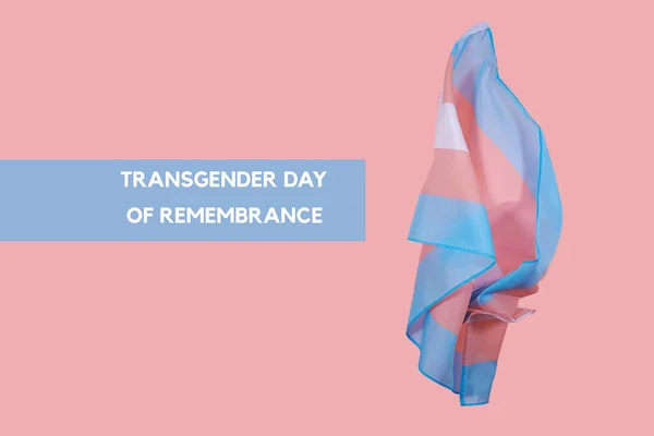 Dia Transgênero Lembrança Uma Bandeira Transgênero Voando Sobre Fundo Rosa — Fotografia de Stock