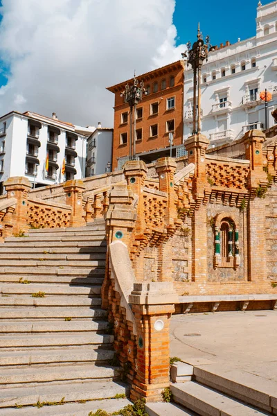 Widok Schody Escalinata Del Ovalo Imponujące Ceglane Schody Teruel Hiszpania — Zdjęcie stockowe