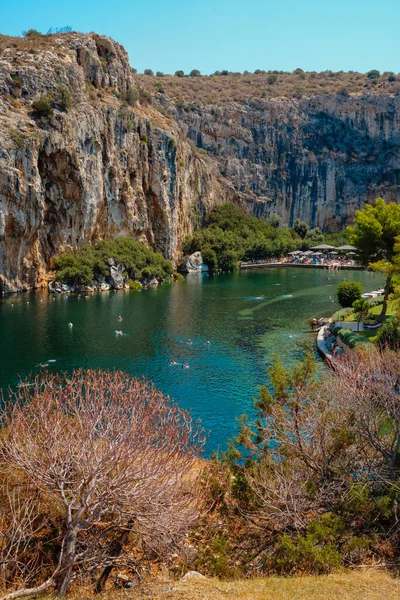 Vouliagmeni Grecia Septembrie 2022 Vedere Spre Celebrul Lac Vouliagmeni Din — Fotografie, imagine de stoc