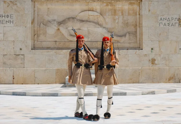 Athens Greece August 2022 Two Evzones Side Side Changing Guard — Stock Photo, Image