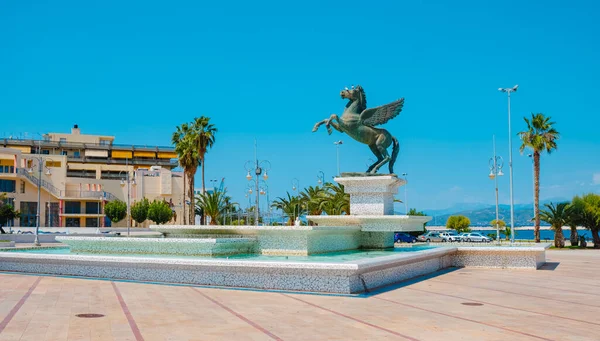 希腊科林斯 2022年9月2日 在希腊科林斯科林斯市靠近科林斯多斯码头的爱奥尼亚海长廊上的风景 — 图库照片