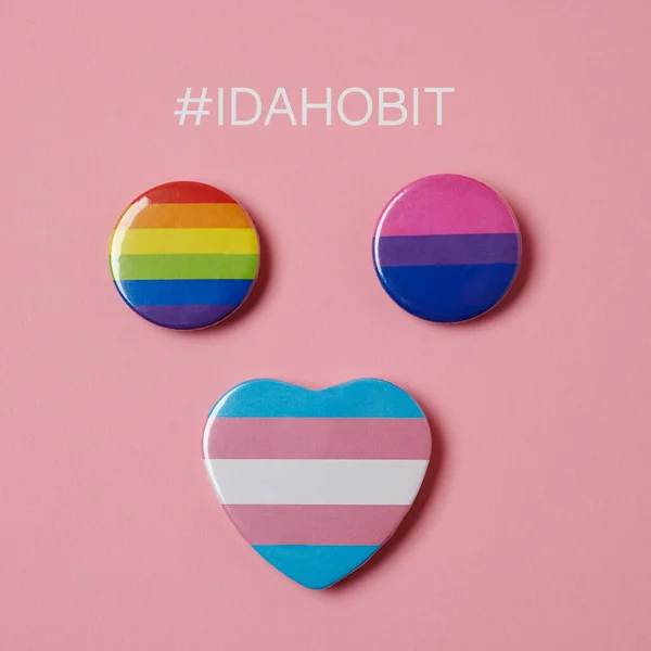 Arco Iris Las Banderas Bisexuales Transgénero Sobre Fondo Rosa Hashtag — Foto de Stock