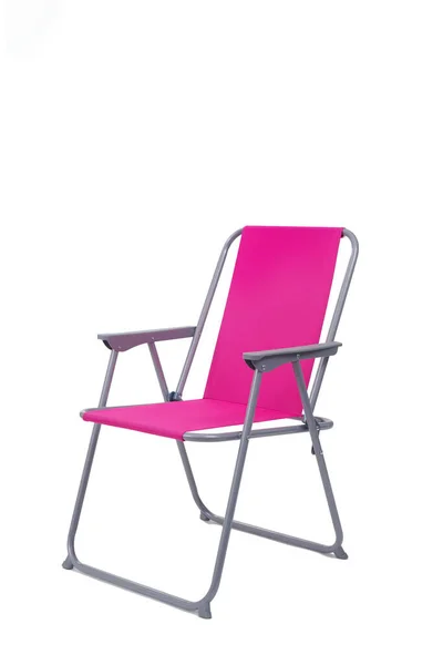 Розовое Складное Пляжное Кресло Белом Фоне Небольшим Пустым Местом Наверху — стоковое фото