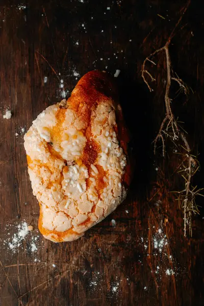 Vysoký Úhel Pohledu Colomba Pasquale Typický Italský Velikonoční Chléb Tmavém Stock Obrázky