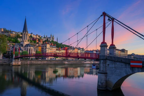Διάσημη Κόκκινη Πεζογέφυρα Πρωί Λυών Γαλλία — Φωτογραφία Αρχείου