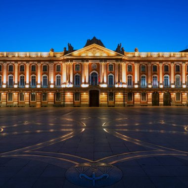 Capitole ya da belediye binası Fransa 'nın Toulouse şehrinin belediye yönetimidir.