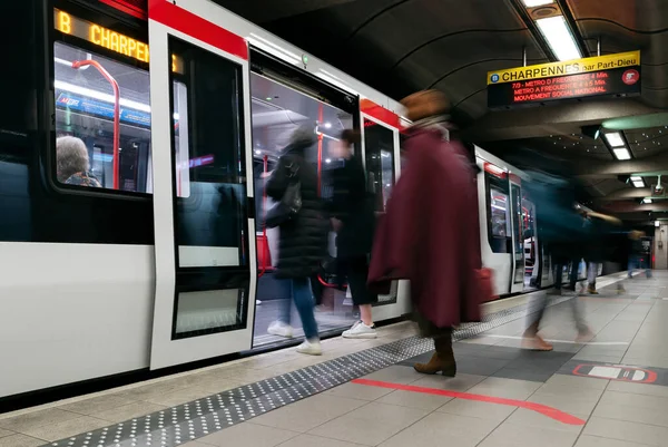 Fransa Nın Lyon Şehrindeki Metro Istasyonu Manzarası — Stok fotoğraf