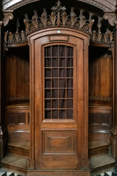 Drewniane Drzwi Konfesjonału Kościele Francja — Zdjęcie stockowe