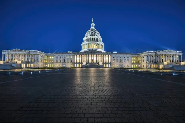 美国瓦辛顿特区 国会大厦蓝天 免版税图库图片