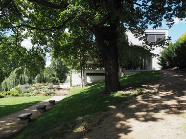 BRNO, CZECH Cumhuriyet - CIRCA SEPTEMBER 2022: Mimar Ludwig Mies van der Rohe tarafından tasarlanan Villa Tugendhat modernist ev